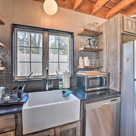וודסטוק Charming Cottage With Yard - 2 Mi To Tinker St! מראה חיצוני תמונה