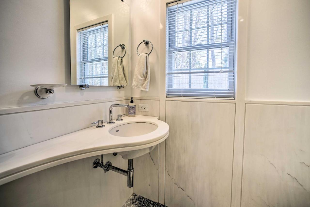 וודסטוק Charming Cottage With Yard - 2 Mi To Tinker St! מראה חיצוני תמונה