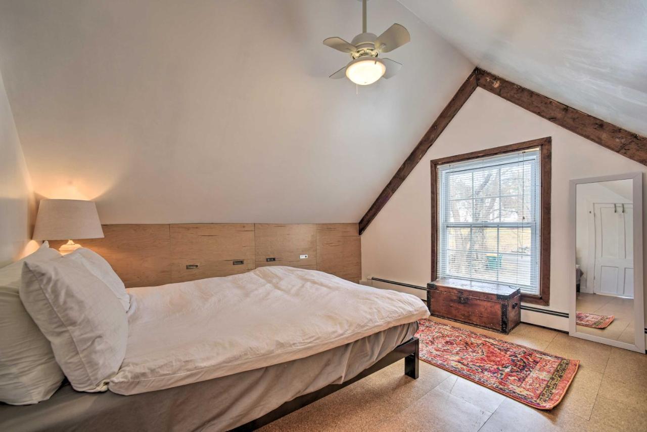 וודסטוק Charming Cottage With Yard - 2 Mi To Tinker St! מראה חיצוני תמונה